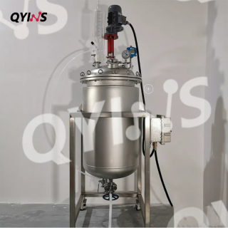 攪拌款雙層304不銹鋼反應(yīng)釜300L、500L、1000L
